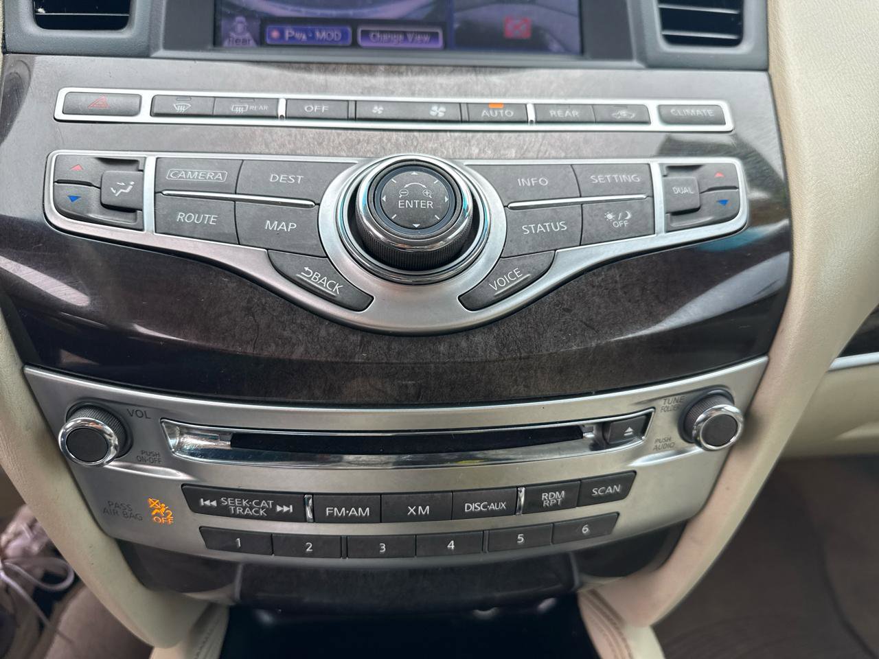 Used 2013 INFINITI JX35 AWD w/ Premium Pkg image 25