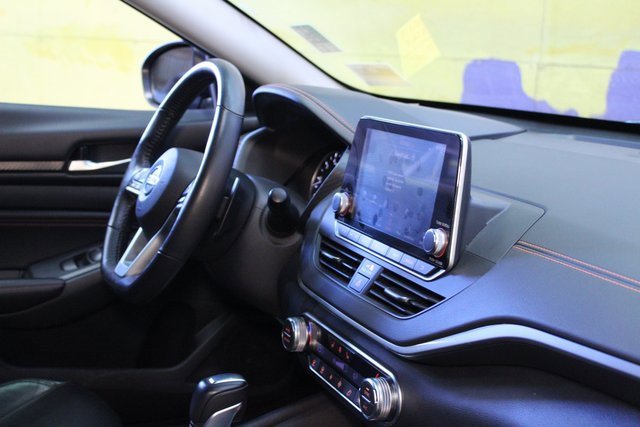 Used 2021 Nissan Altima 2.5 SR image 10