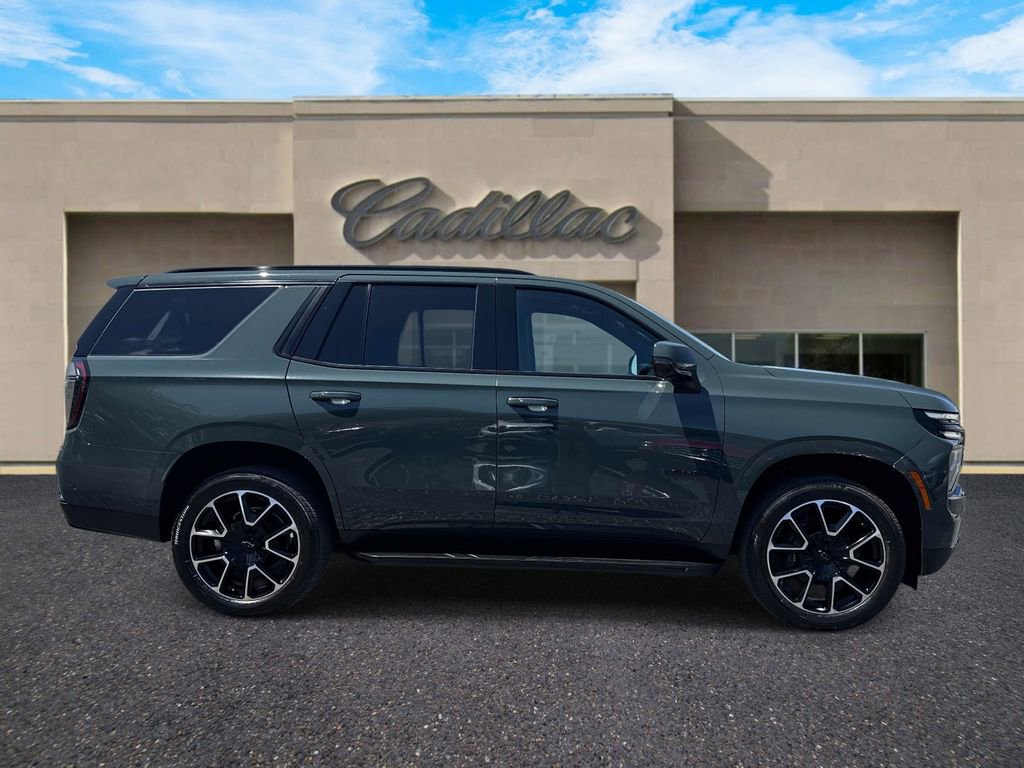 Used 2025 Chevrolet Tahoe RST w/ Comfort Package RWD image 2