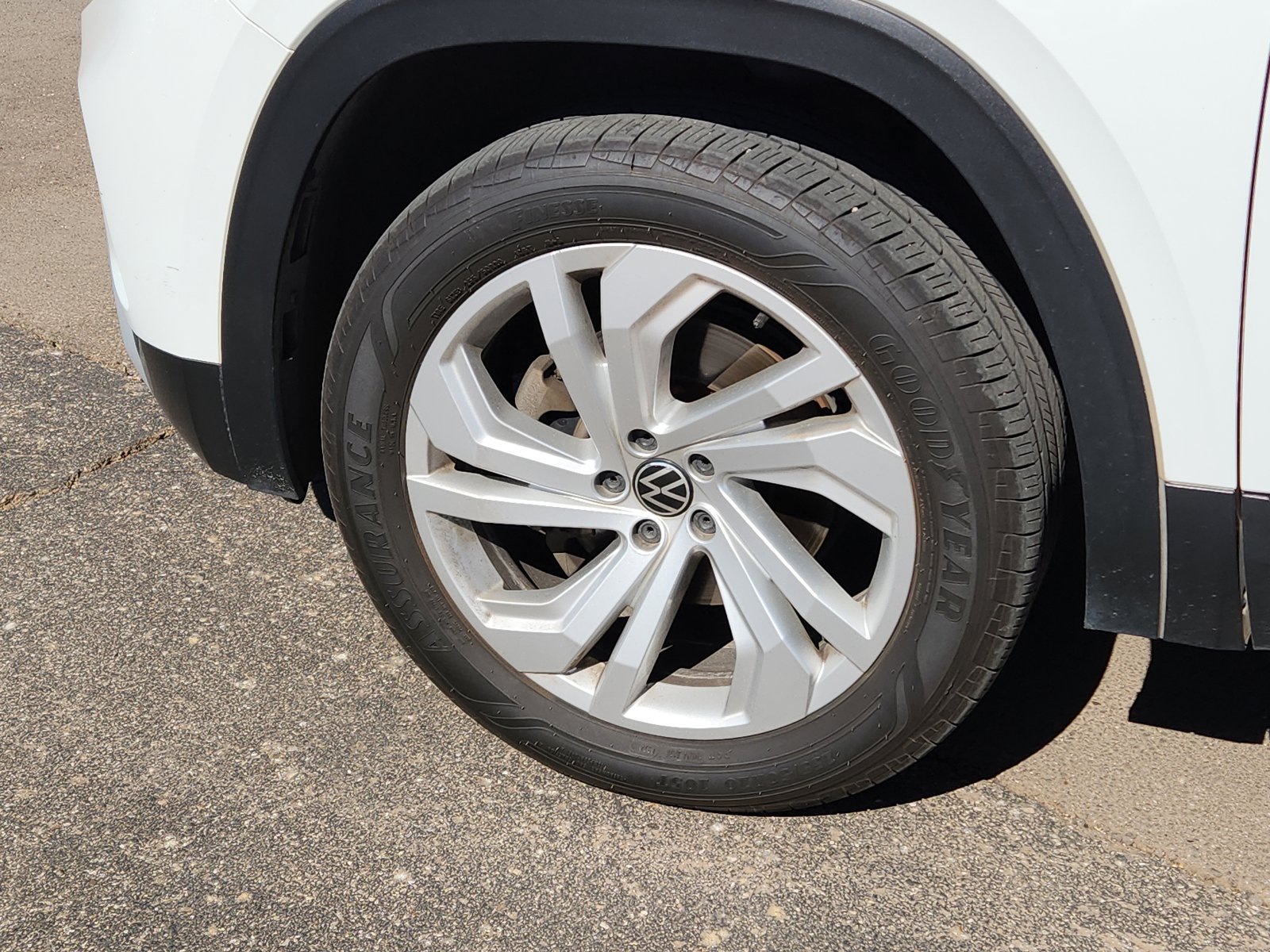 Used 2021 Volkswagen Atlas SE w/ Panoramic Sunroof Package image 7