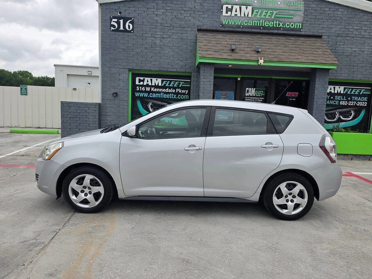 Used 2009 Pontiac Vibe w/ Preferred Package FWD image 17