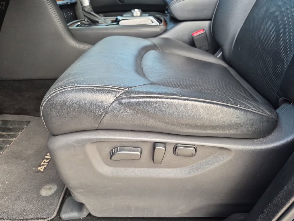 Used 2024 Nissan Armada SL w/ Captain's Chairs Package AWD/4WD image 17