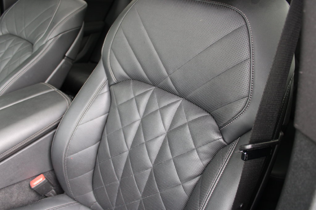 Used 2025 BMW X6 xDrive40i AWD/4WD image 10