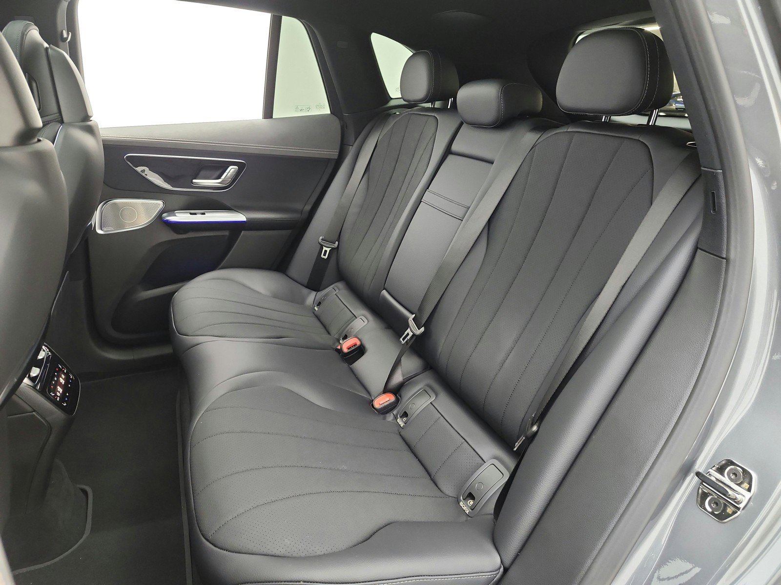 New 2026 Mercedes-Benz EQE 320 4MATIC SUV image 11