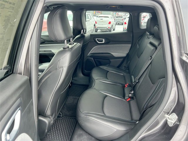Used 2023 Jeep Compass Latitude w/ Convenience Group image 23