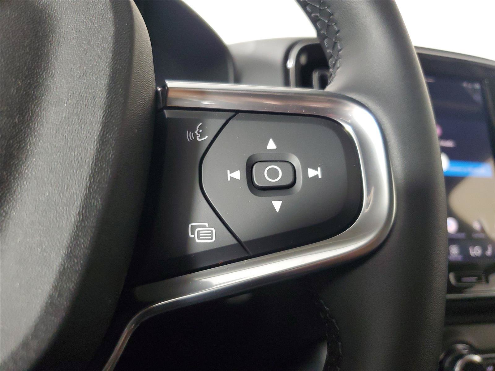 New 2026 Volvo XC40 B5 Plus w/ Climate Package AWD/4WD image 26