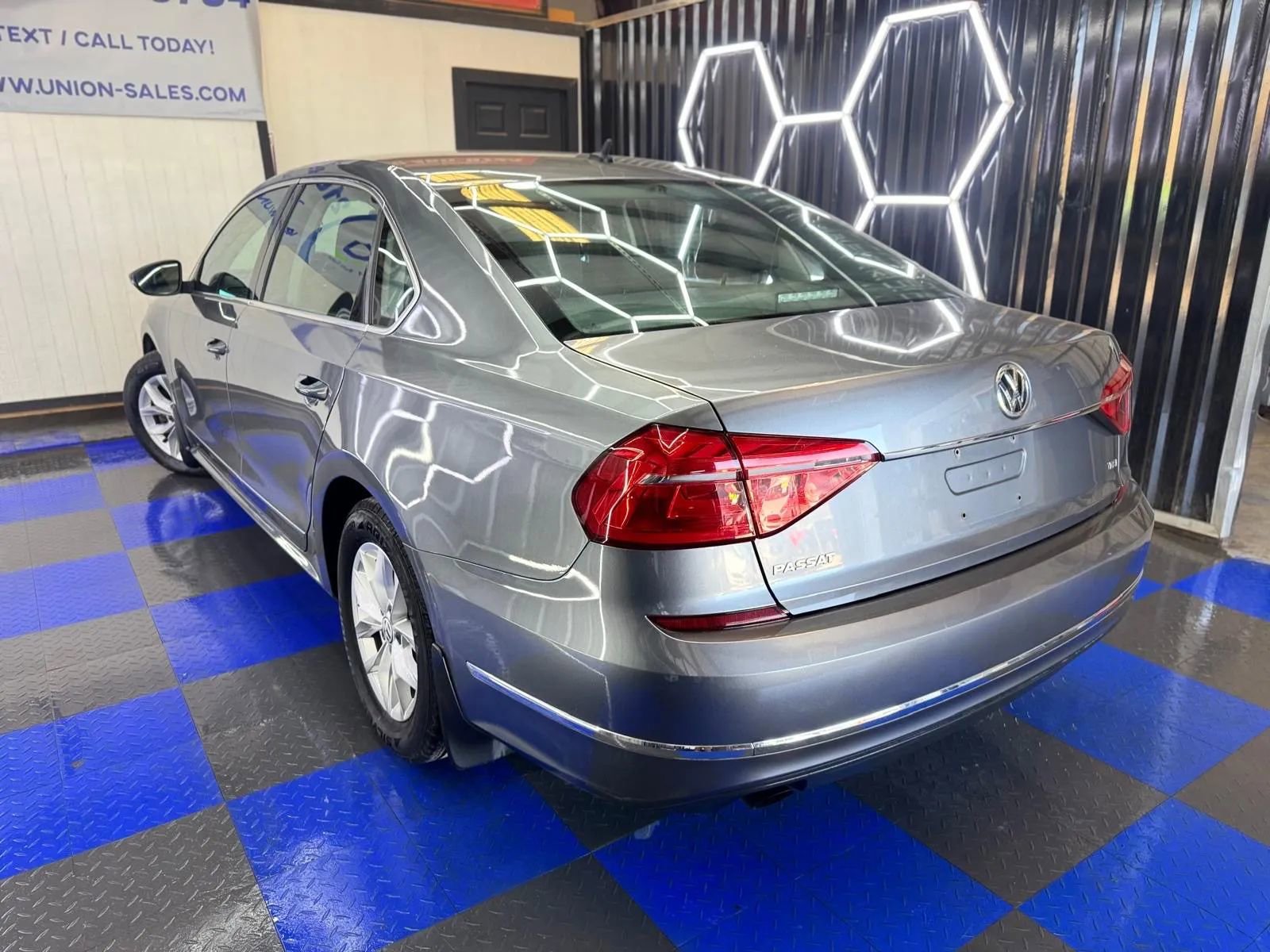 Used 2016 Volkswagen Passat 1.8T S image 28