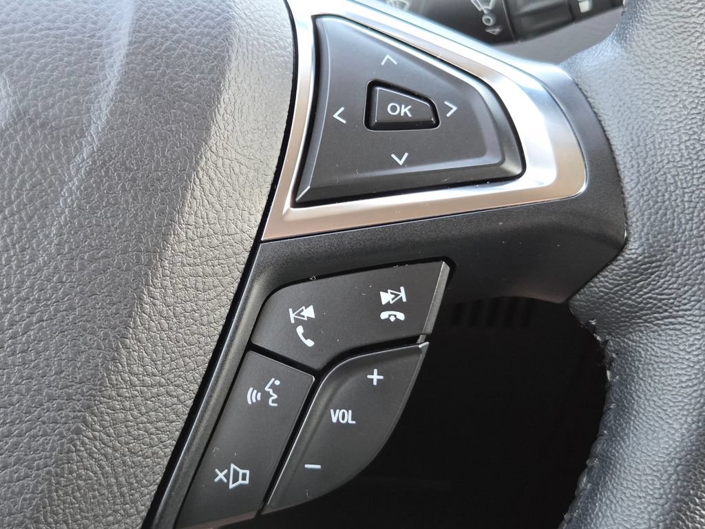 Used 2023 Ford Edge SEL w/ Convenience Package AWD/4WD image 12