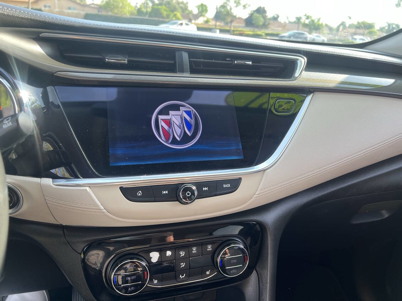 Used 2021 Buick Encore GX Select w/ Sport Touring Package FWD image 3