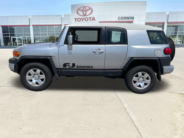 Used 2008 Toyota FJ Cruiser 4WD video 2
