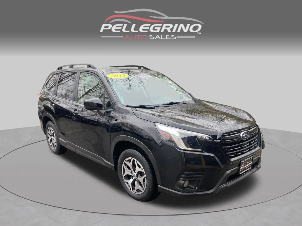 Used 2023 Subaru Forester Premium AWD/4WD image 9