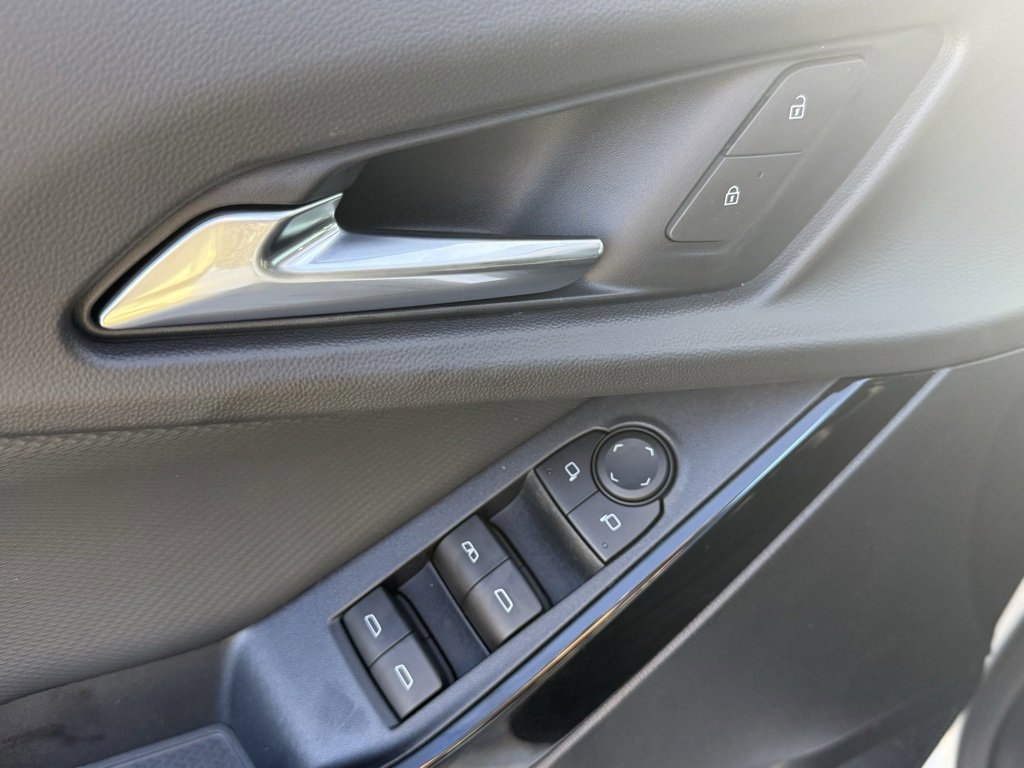 New 2026 Chevrolet Equinox LT w/ Safety and Technology Package image 11