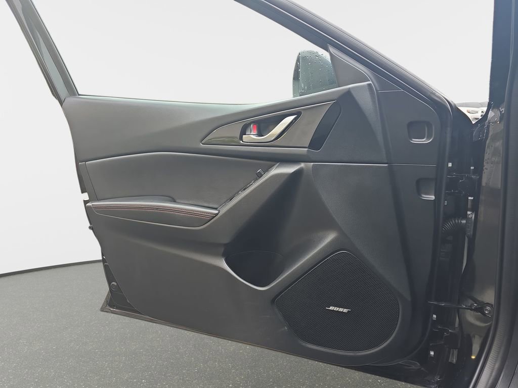 Used 2016 MAZDA MAZDA3 s Touring image 26