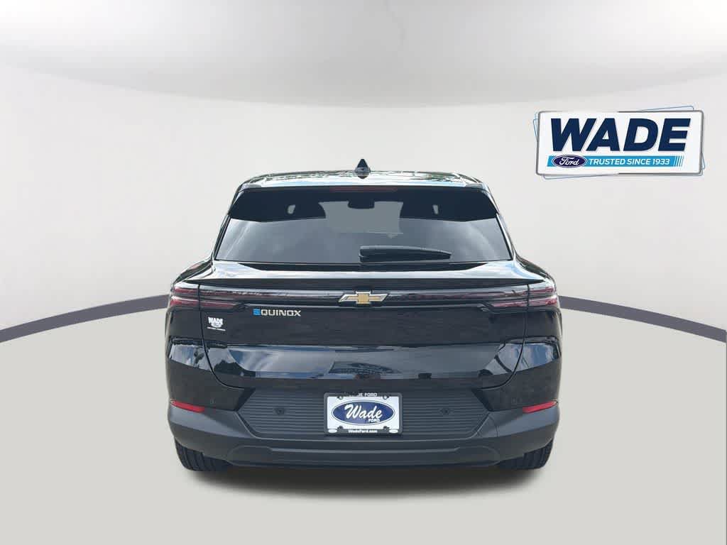 Used 2026 Chevrolet Equinox EV LT FWD image 6