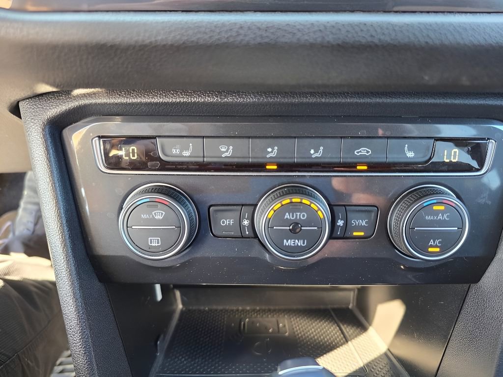 Used 2021 Volkswagen Tiguan SEL Premium R-Line image 20