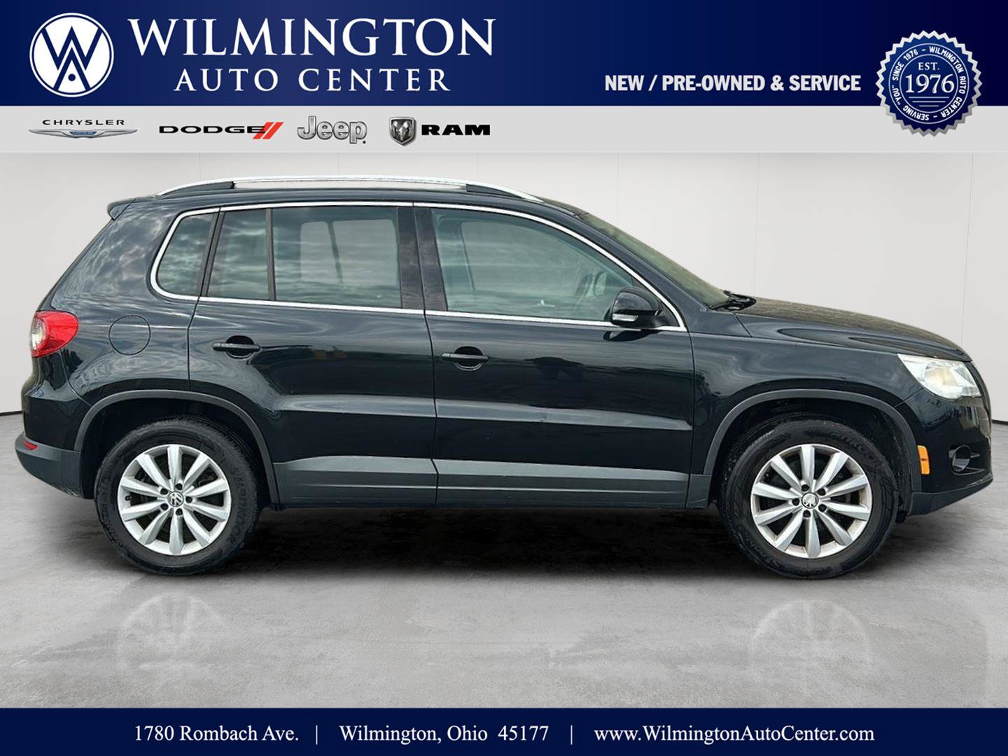 Used 2011 Volkswagen Tiguan SEL AWD/4WD image 1