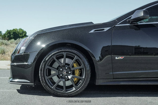 Used 2011 Cadillac CTS V RWD image 4