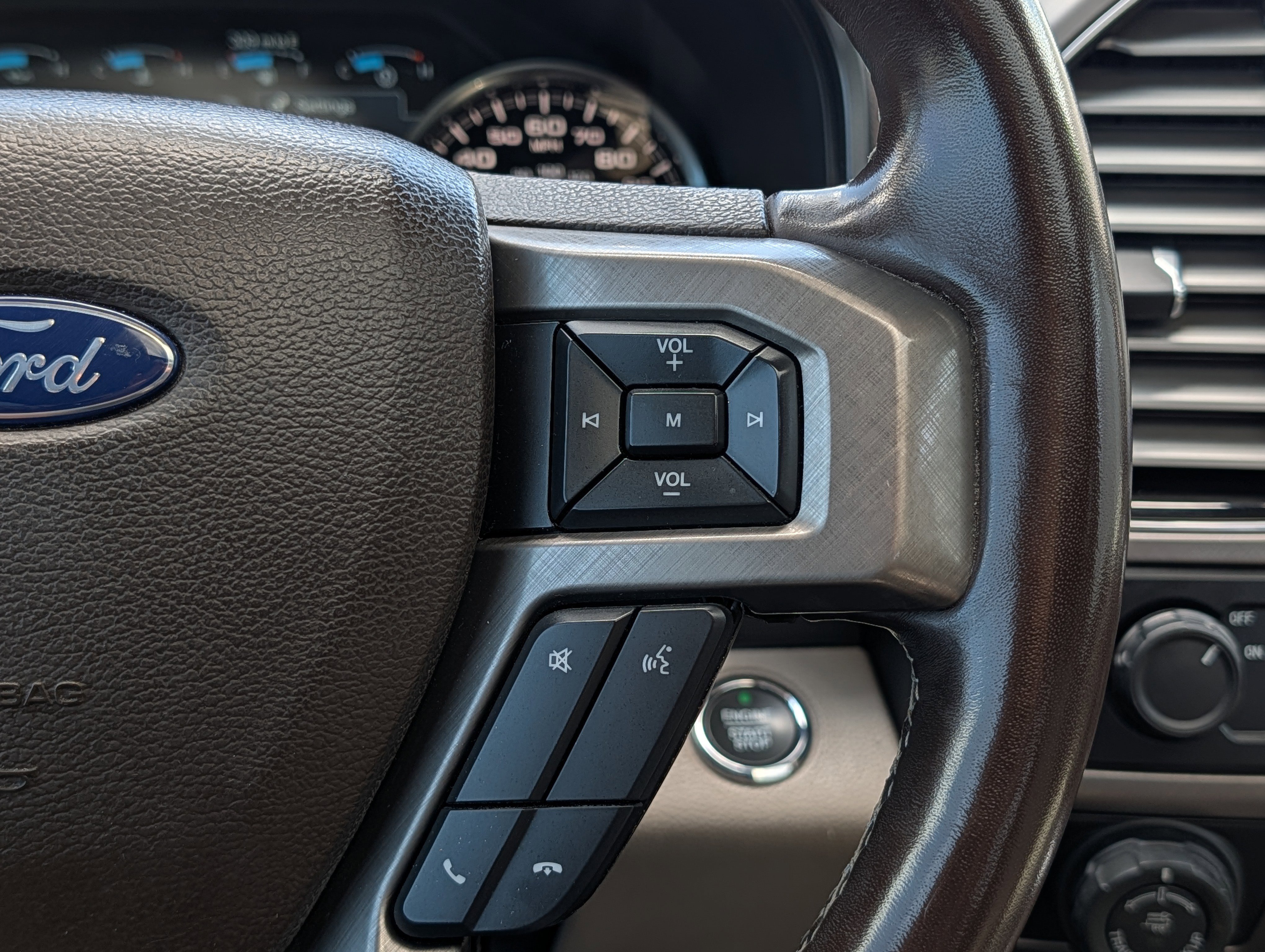 Used 2019 Ford F150 Limited w/ Trailer Tow Package RWD image 31