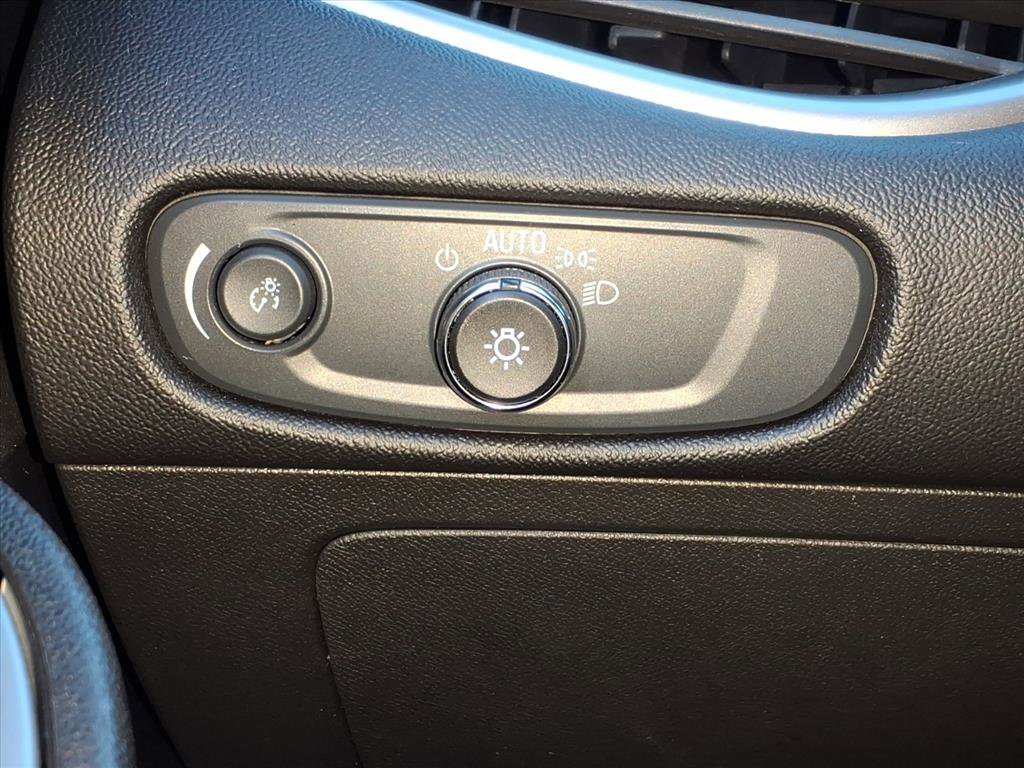 Used 2024 Chevrolet Malibu LT image 15