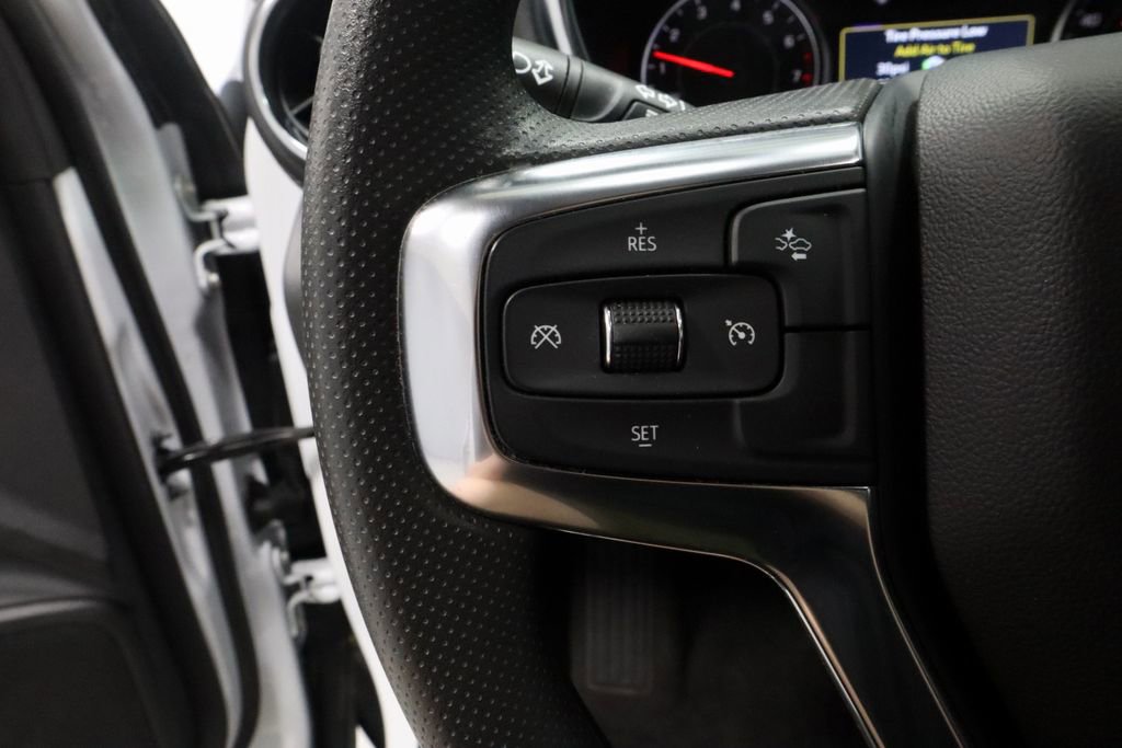 Used 2025 Chevrolet Blazer LT AWD/4WD image 28