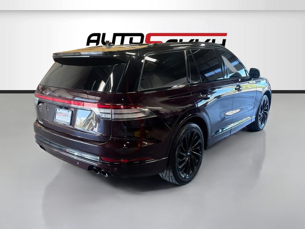 Used 2023 Lincoln Aviator Black Label AWD/4WD image 7