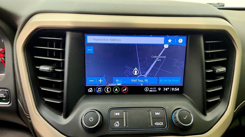 Used 2022 GMC Acadia Denali AWD/4WD image 18