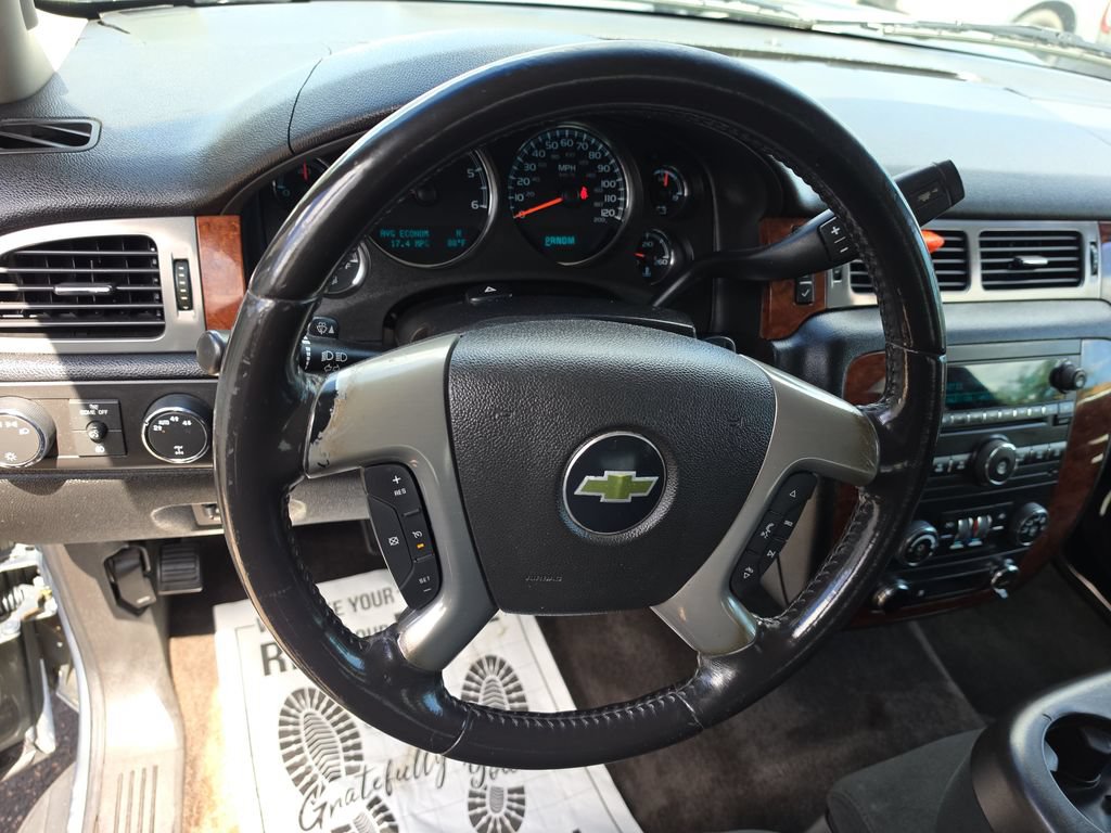 Used 2011 Chevrolet Avalanche LT AWD/4WD image 14