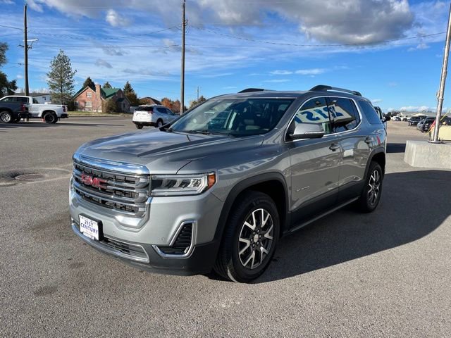 Used 2023 GMC Acadia SLE w/ Driver Convenience Package image 3