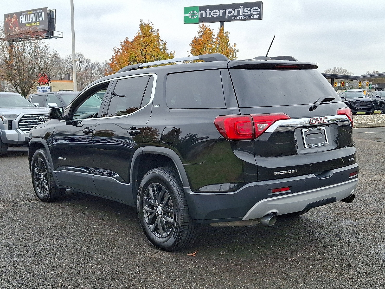 Used 2019 GMC Acadia SLT w/ LPO, Floor Liner Package image 4