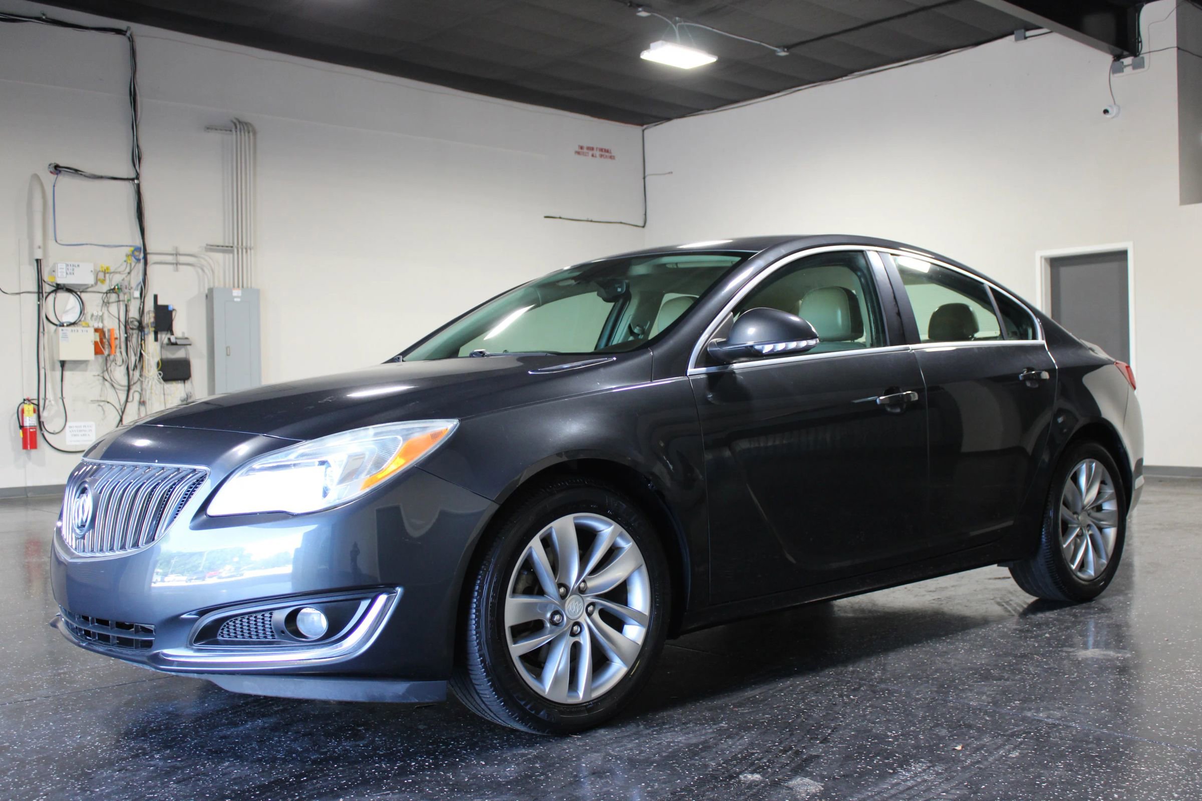 Used 2014 Buick Regal FWD image 6
