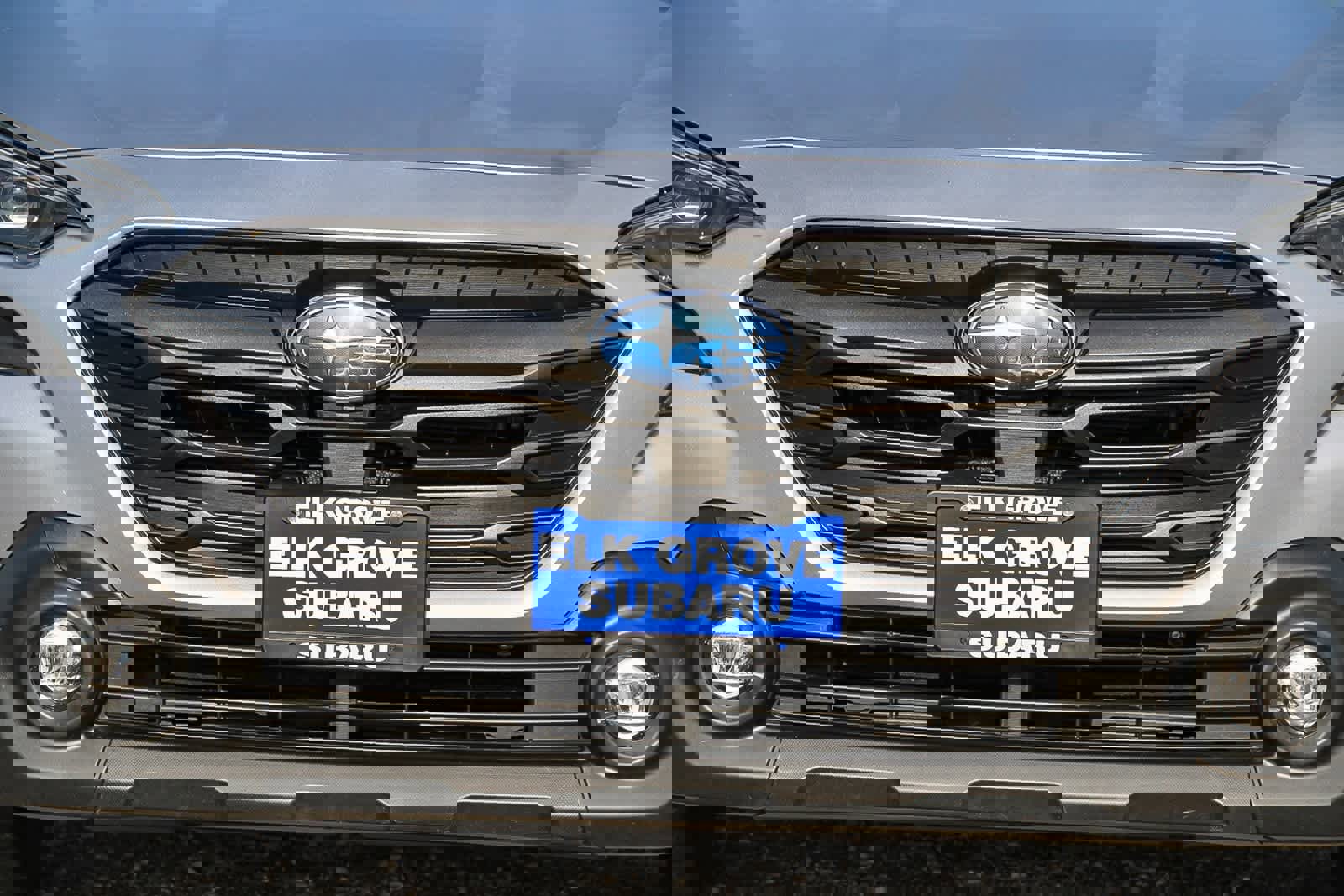 Used 2023 Subaru Outback Premium image 7