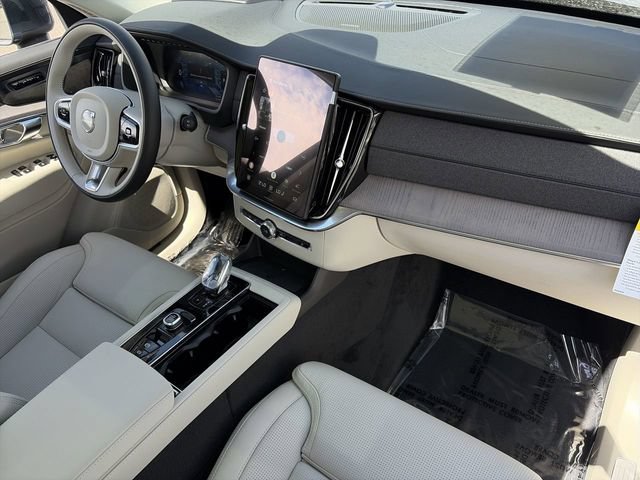 New 2026 Volvo XC90 T8 Ultra w/ Protection Package AWD/4WD image 13