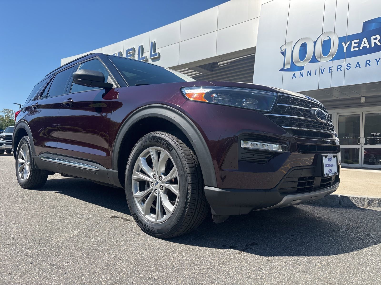 Used 2023 Ford Explorer XLT w/ Equipment Group 202A AWD/4WD image 10