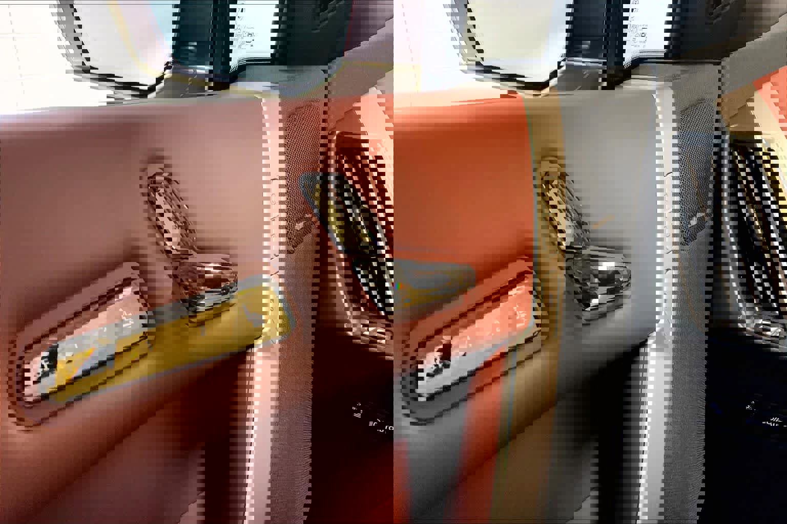 Used 2023 BMW iX xDrive50 w/ Premium Package image 33