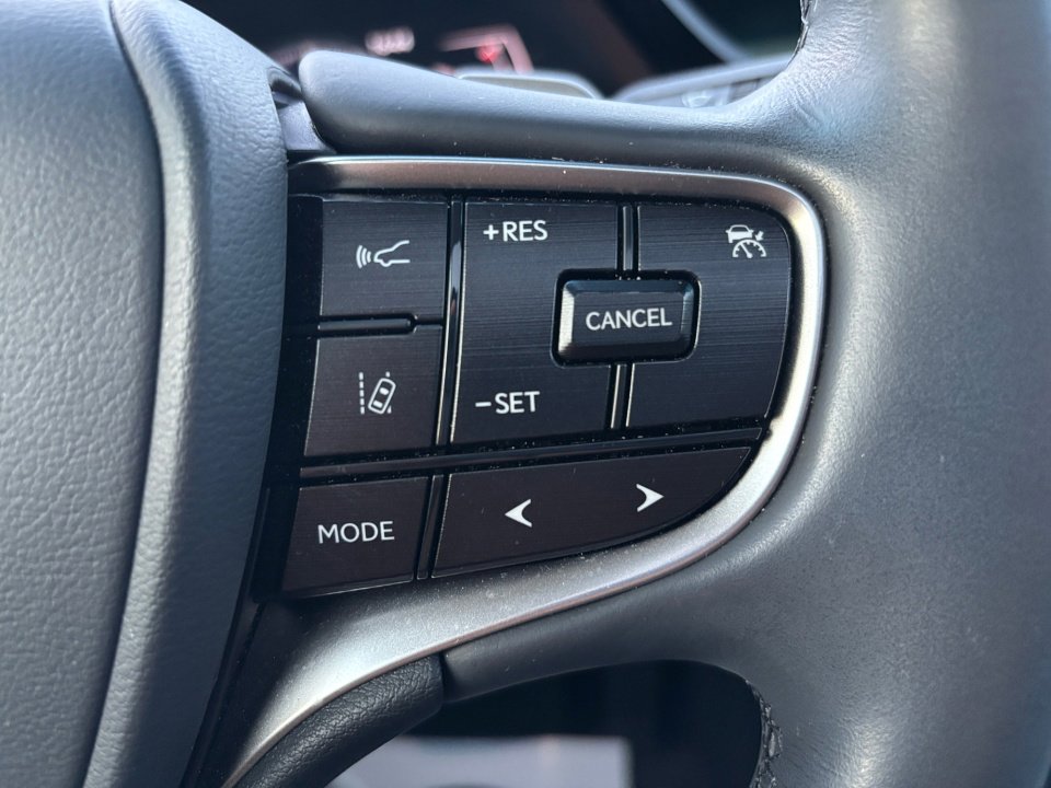 Used 2023 Lexus ES 350 w/ Premium Package image 24