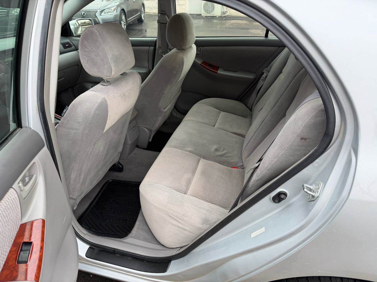 Used 2007 Toyota Corolla LE image 7