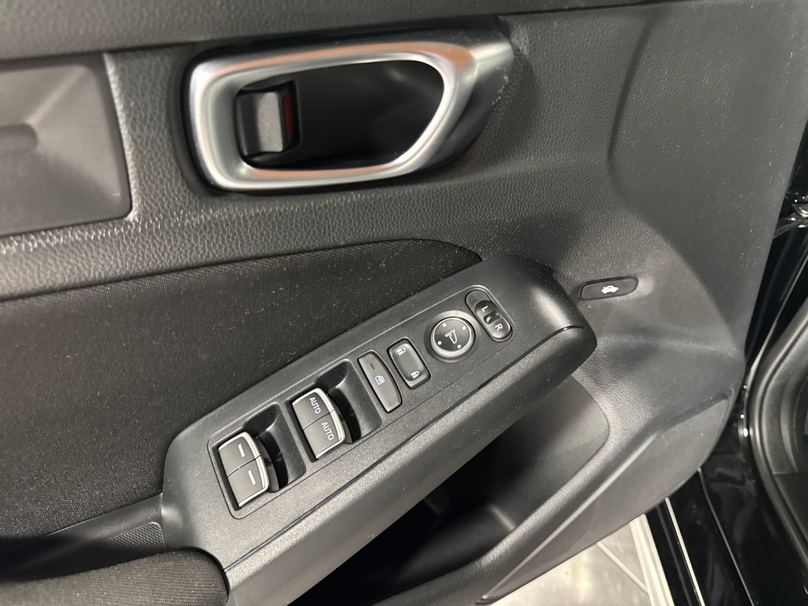 Used 2025 Honda Civic LX image 16