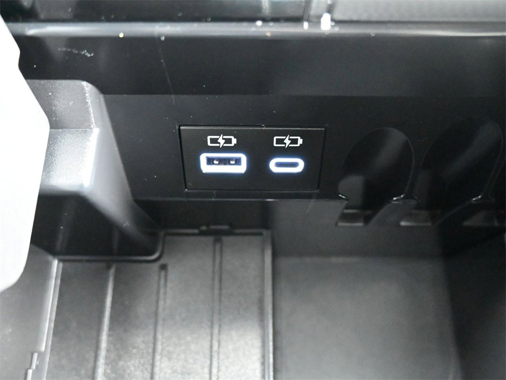 Used 2025 Toyota Sequoia Limited image 18