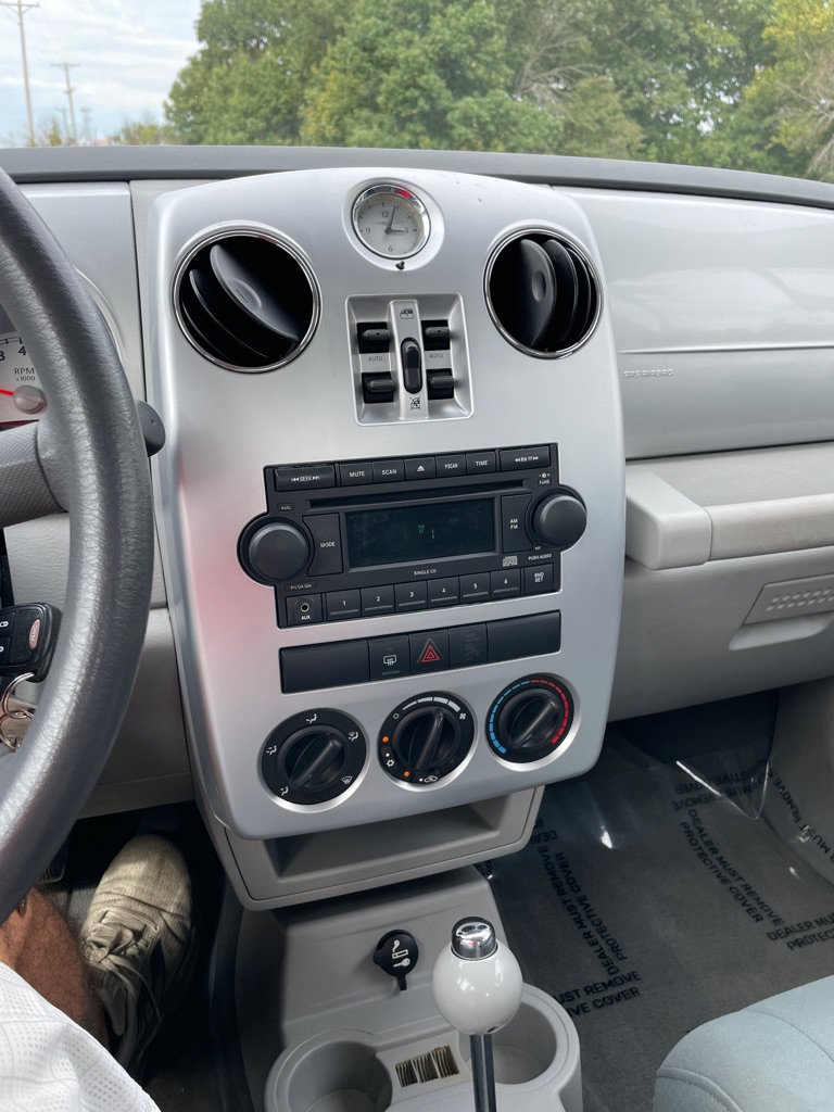 Used 2007 Chrysler PT Cruiser FWD image 12