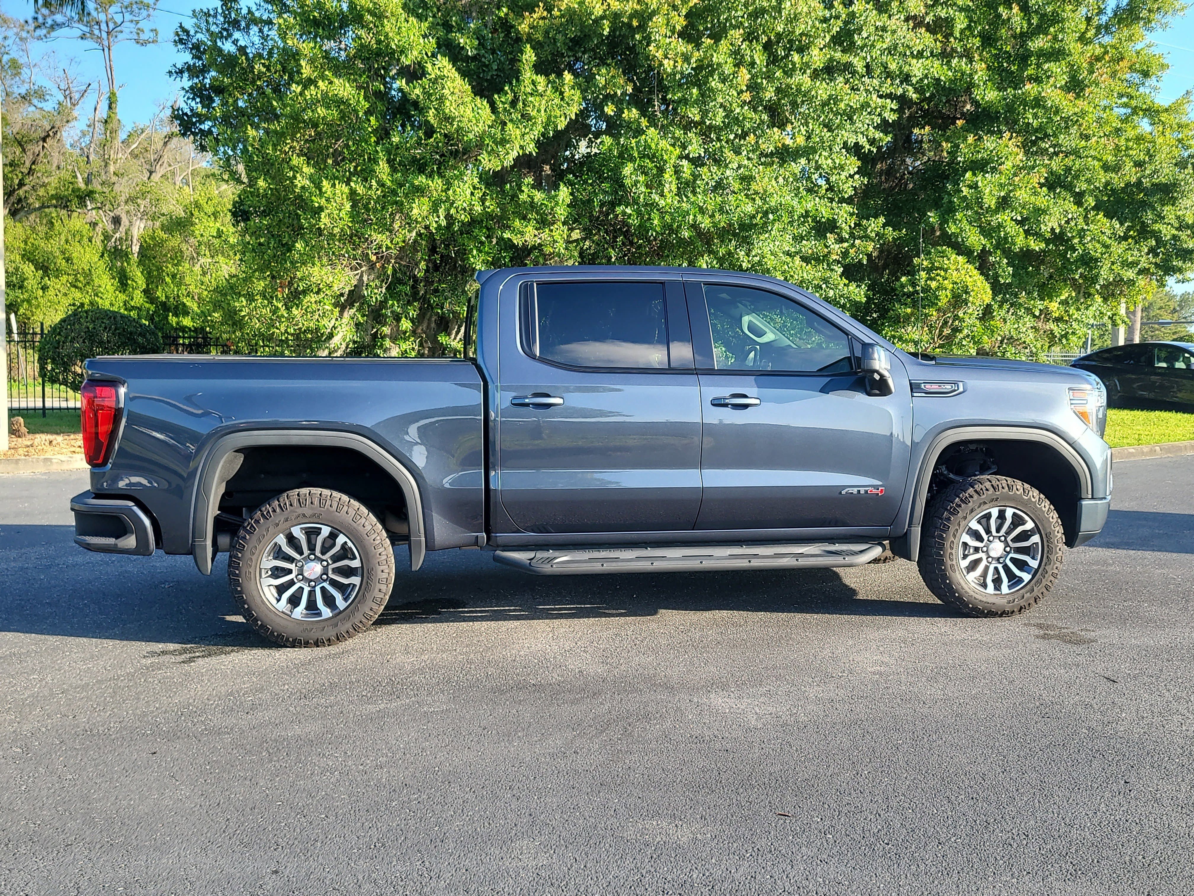 Used 2021 GMC Sierra 1500 AT4 w/ AT4 Preferred Package AWD/4WD image 24