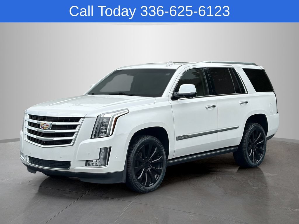 Used 2017 Cadillac Escalade Premium Luxury AWD/4WD image 2