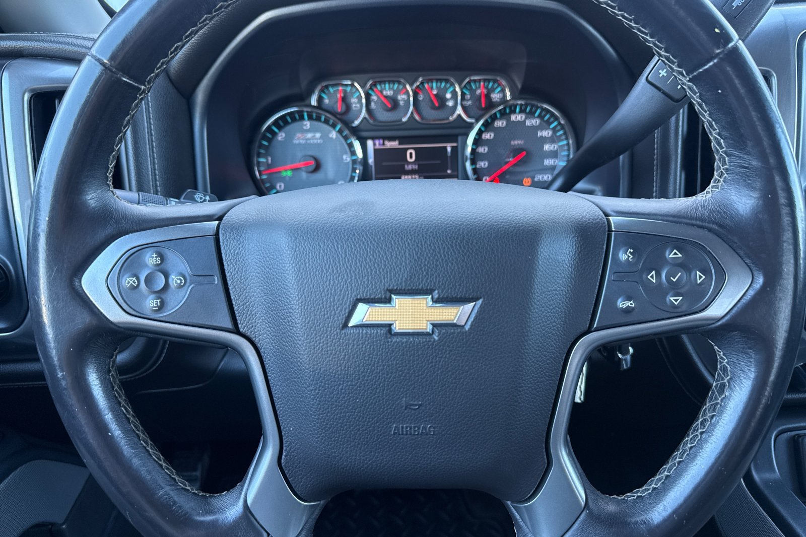 Used 2017 Chevrolet Silverado 1500 LTZ Z71 w/ Midnight Edition AWD/4WD image 32