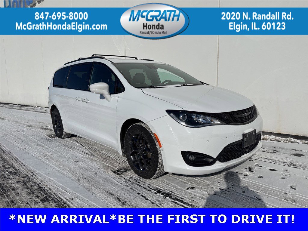 Used 2019 Chrysler Pacifica Touring-L Plus w/ Advanced Safetytec Group image 1
