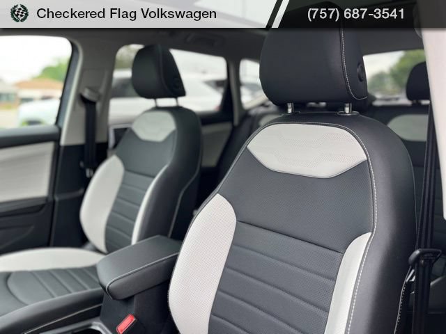 New 2026 Volkswagen Taos SEL AWD/4WD image 18
