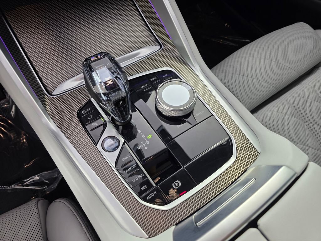Used 2023 BMW X6 xDrive40i w/ Executive Package image 24