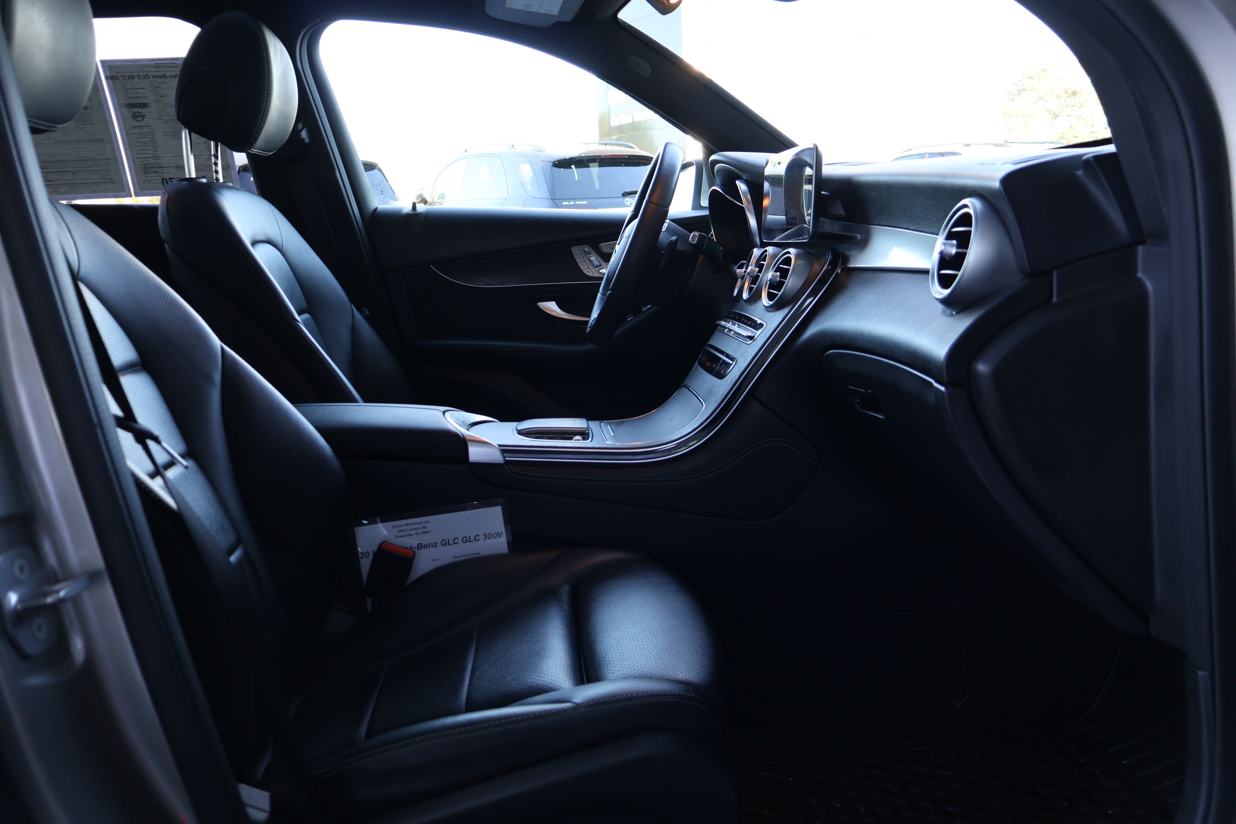 Used 2020 Mercedes-Benz GLC 300 image 30