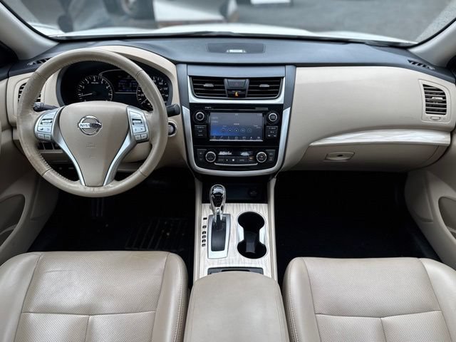 Used 2018 Nissan Altima 2.5 SL w/ 2.5 SL Technology Package FWD image 16