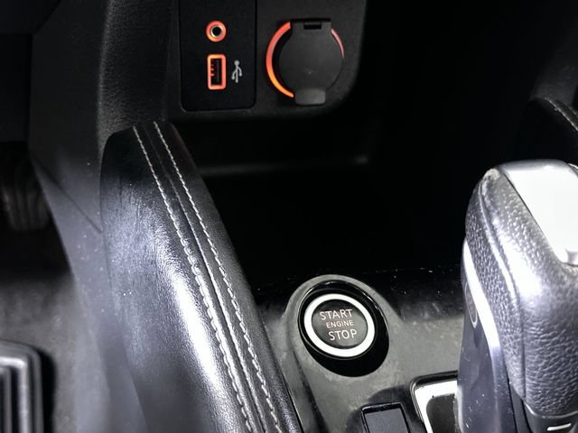 Used 2020 Nissan Kicks SR FWD image 17