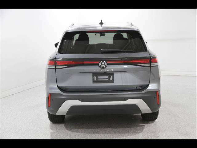 Certified 2025 Volkswagen Tiguan S AWD/4WD image 19
