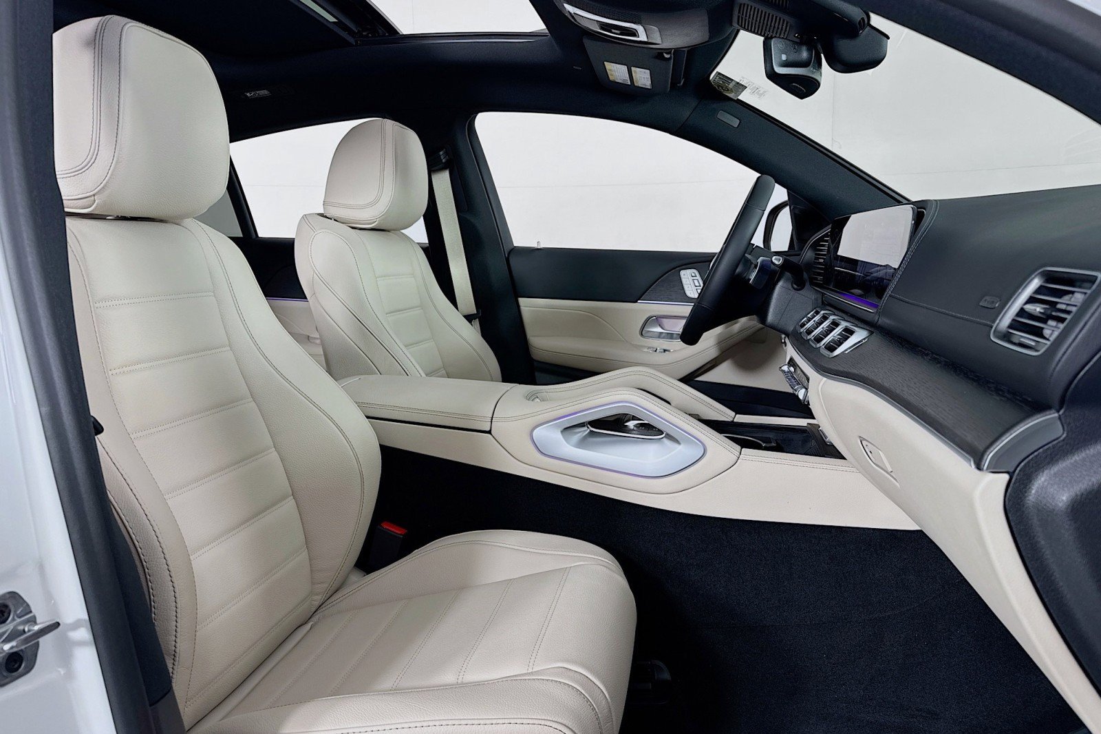 New 2026 Mercedes-Benz GLE 450 4MATIC Coupe image 6
